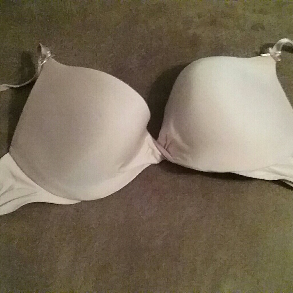 Victoria Secret plunge bra